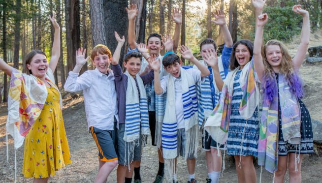 Teens celebrating Judaism